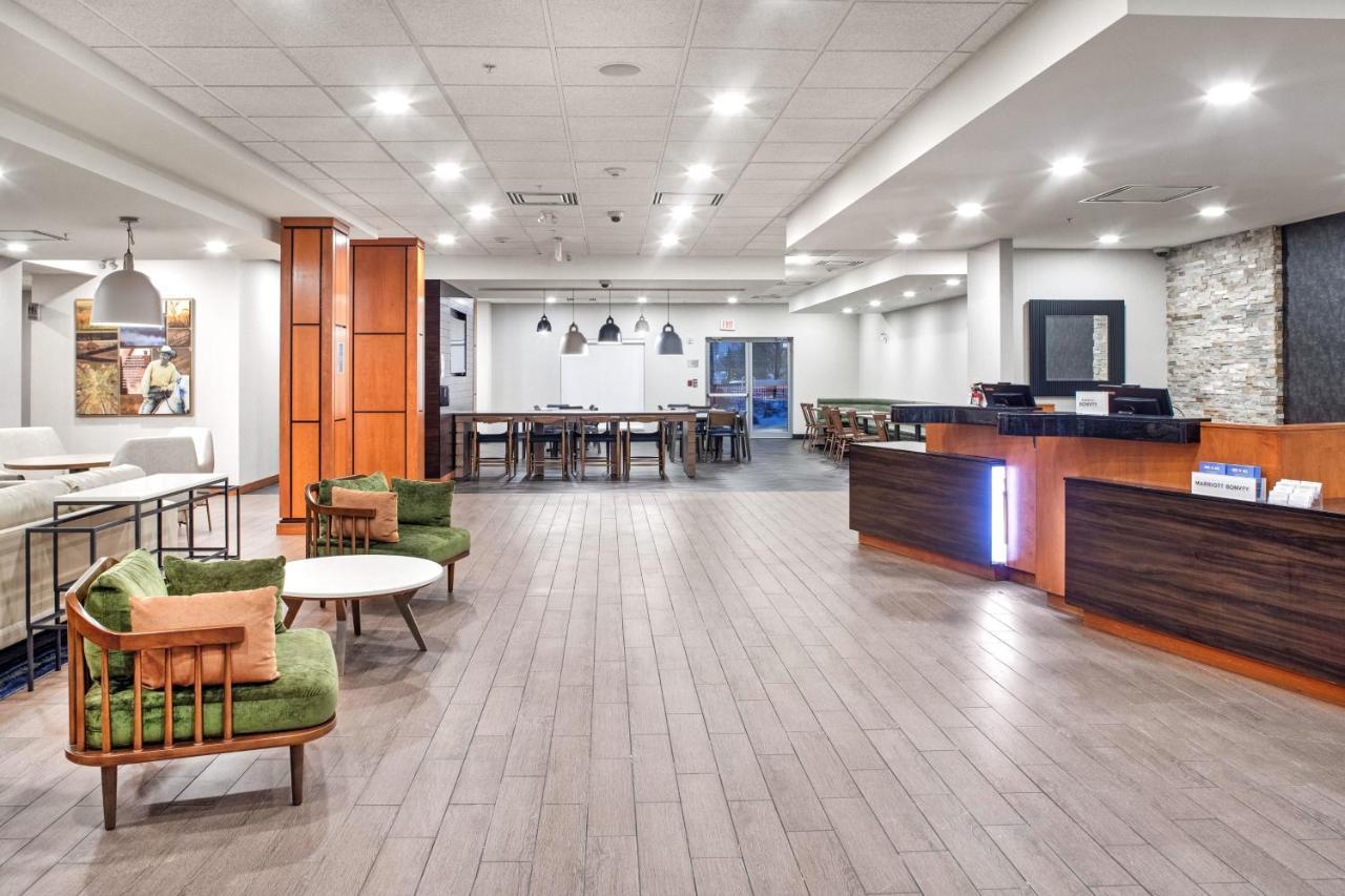 Fairfield Inn & Suites By Marriott Toronto Mississauga Buitenkant foto