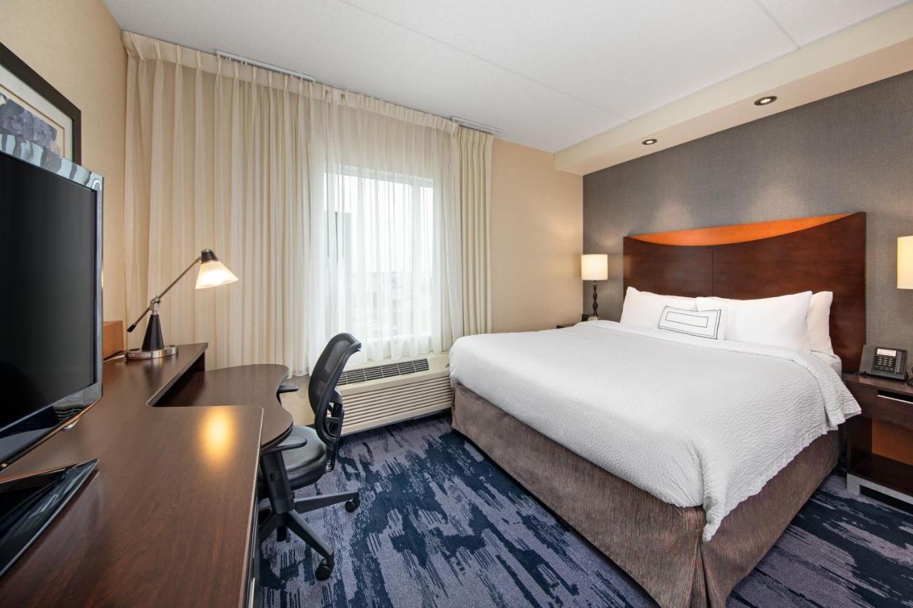 Fairfield Inn & Suites By Marriott Toronto Mississauga Buitenkant foto