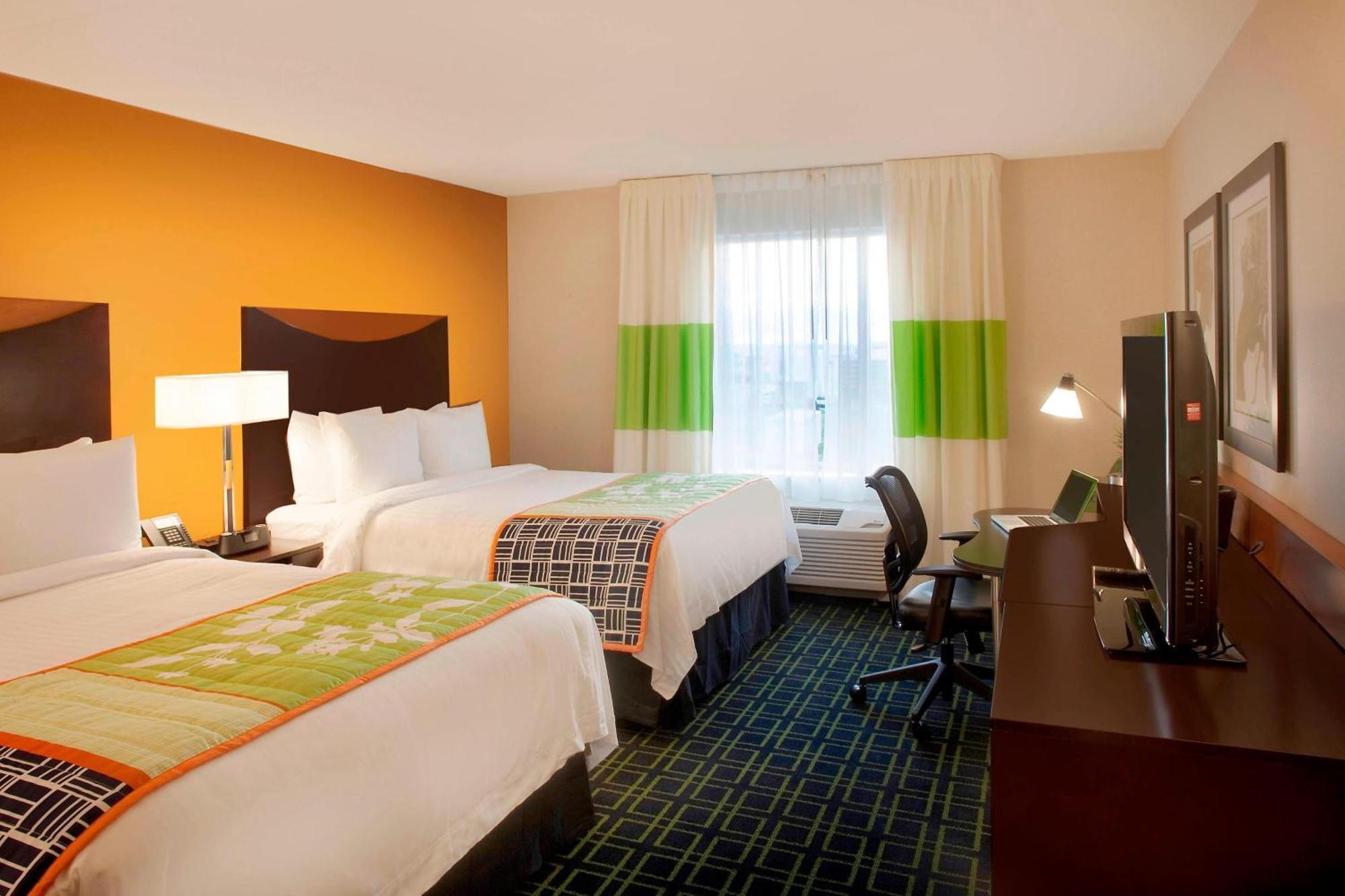 Fairfield Inn & Suites By Marriott Toronto Mississauga Buitenkant foto