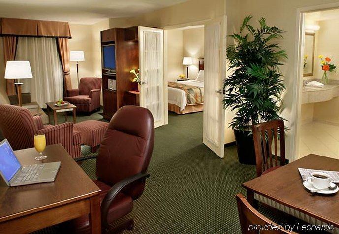 Fairfield Inn & Suites By Marriott Toronto Mississauga Buitenkant foto