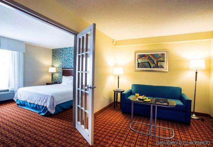 Fairfield Inn & Suites By Marriott Toronto Mississauga Buitenkant foto
